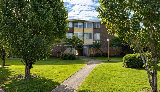 Centra Location. close to the CBD, Beaches,shops and near by attractions. in Wembley