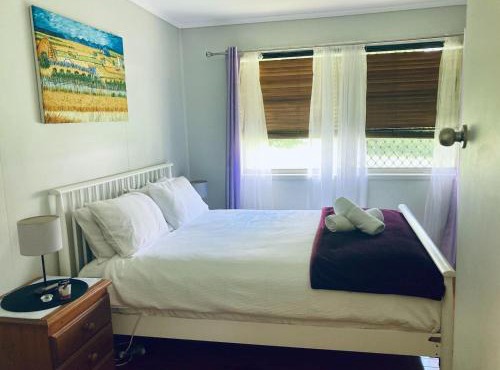 Central 3-Bedroom House with Garden in Tamborine Mountain