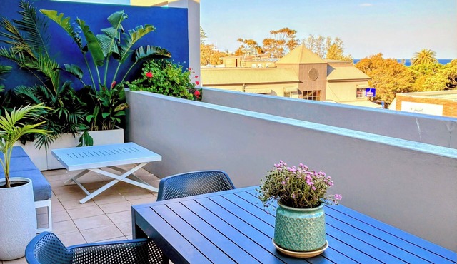 Central location | Alfresco dine on huge terrace | Walk to cafes/shops/blowhole in Kiama