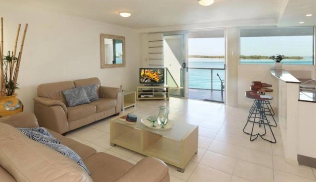 Cetina 2 Waterfront Views & Modern Coastal Stay