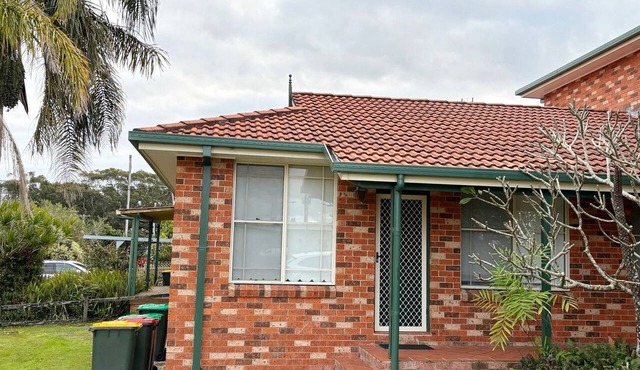 Chalkers Unit - close to golf course