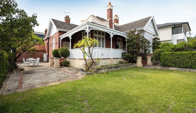 Charming home | Swan BnB Management