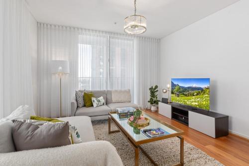 Chic 2BR Inner-City Stay with Balcony