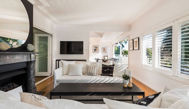 Chic Palm Beach Holiday Home in Palm Beach