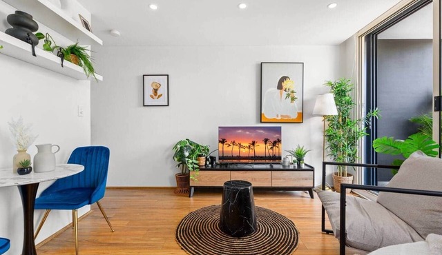 Chic Rose Bay Studio with Balcony