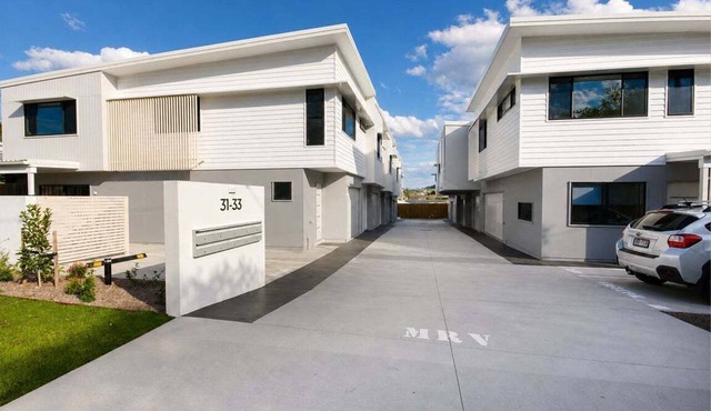 Coast A While | New 3BR | Work, Stay & Play in Sunshine Coast