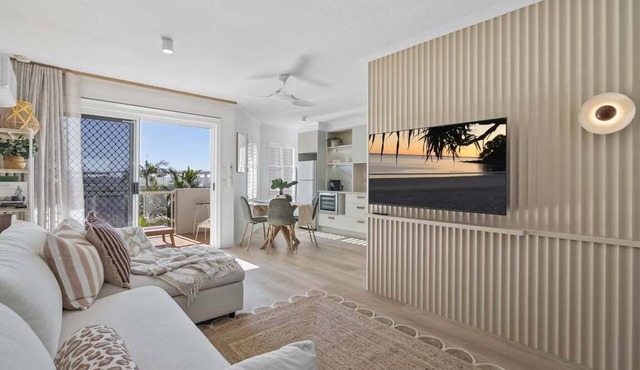 Coastal Beachside Rooftop Retreat 2 Bedroom Apartment