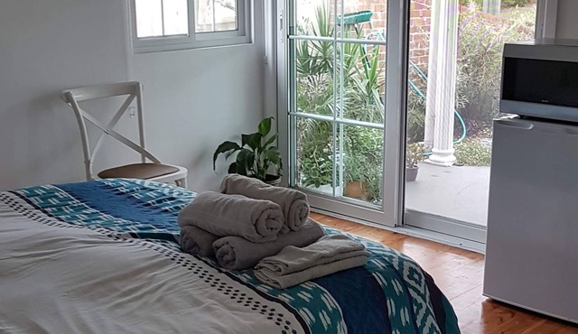 Coastal Grevillea Studio Retreat ,a place to relax or enjoy the outdoors