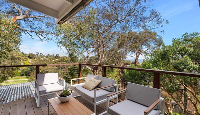 Coastal Hideaway McCrae - Stay 3 Pay 2 Special, for stays up until 1st Sep 2026 in McCrae