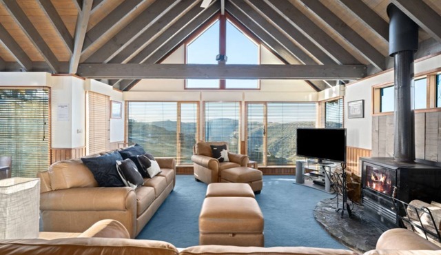 Cobungra Chalet - Mt Hotham in Hotham Heights