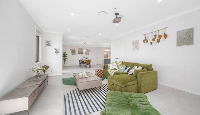 Comfortable Austral Home | Shops & Dining Nearby in Austral