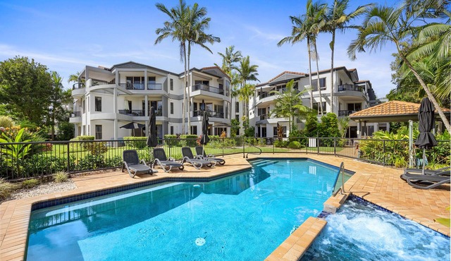 Como Noosa 3 Bedroom River View Superior Apartment