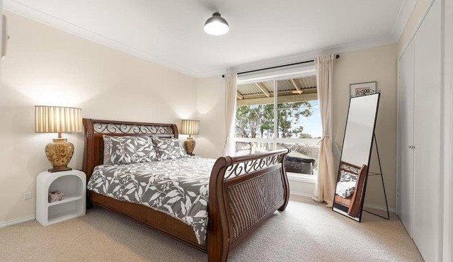 Cooinda, A 3 Bedroom Home Near Mayfield Garden