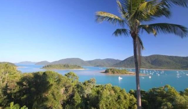 Coral Point Lodge in Shute Harbour