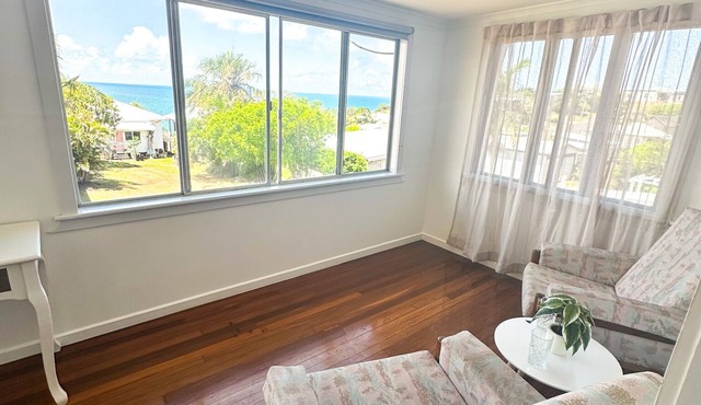 Cottage @ 33 in Cooee Bay