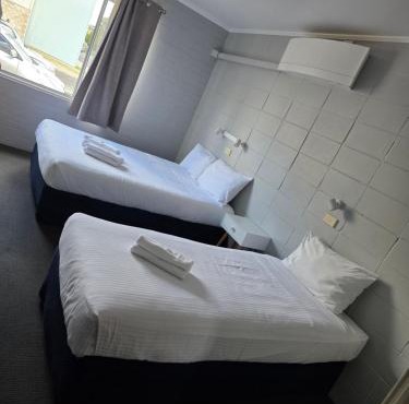 Country Club Motel