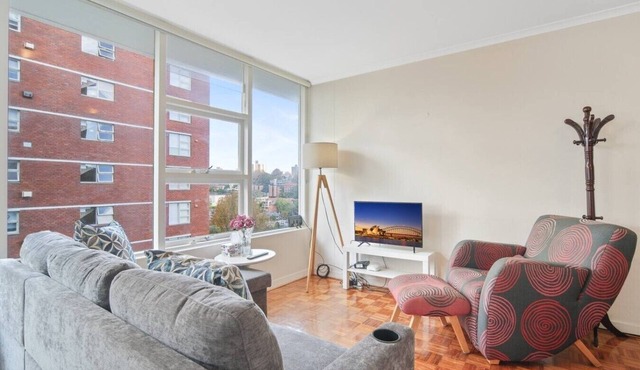 Cozy 1 Bed Harbour View Apartment and Free Carpark