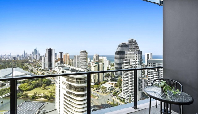 Cozy 2 Bedroom Apartment (No Parking) - Q Stay (12801 - 3N - NB) in Broadbeach