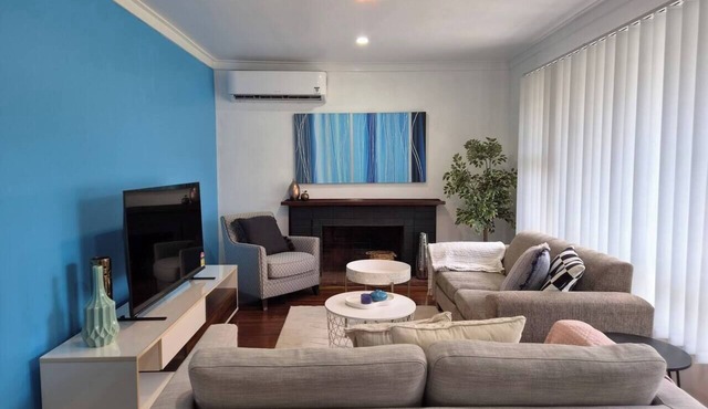 Cozy Lodge In Tarcoola Beach | Coastal Retreat in Tarcoola Beach