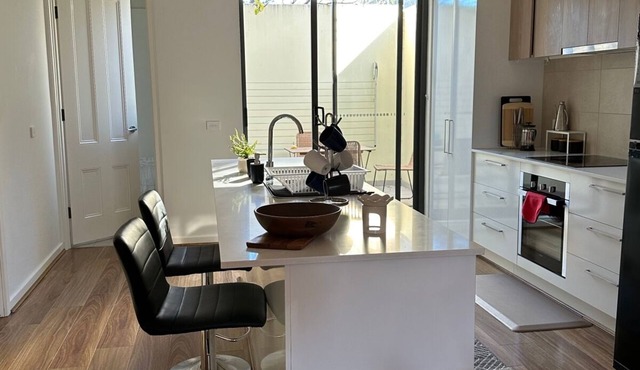 Cozy Townhouse in Werribee centre in Werribee
