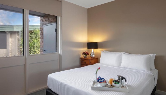 Dorset Gardens Hotel