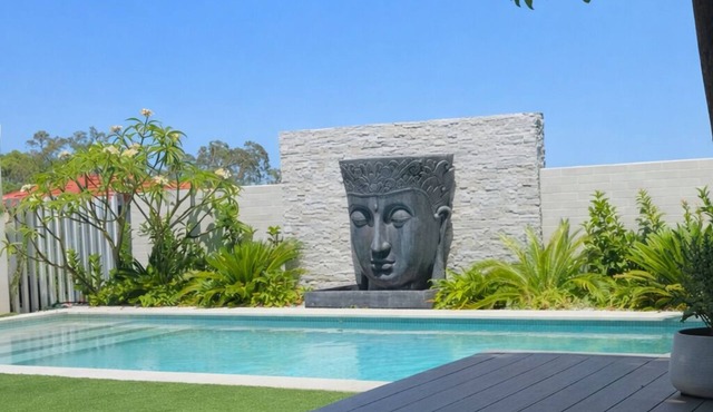 Dream Vacation! Family Friendly Paradise - 5B/3.5B - Heated Pool, Park, Views