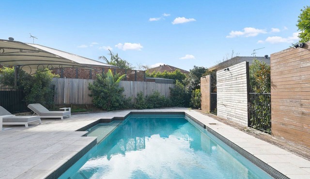Drumbern Pool House Macquarie Links