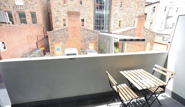 East End CBD Apt-2 Queen beds+free secure parking+Netflix in Adelaide