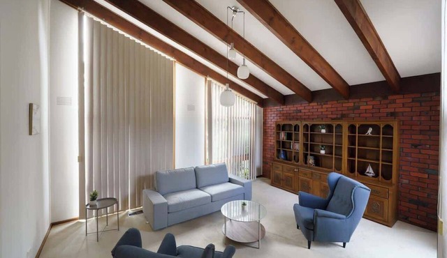 Entire Cozy 4 Bedroom House Surrey Hills