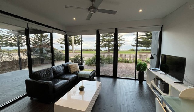 Esperance Waterfront Apartment in Esperance