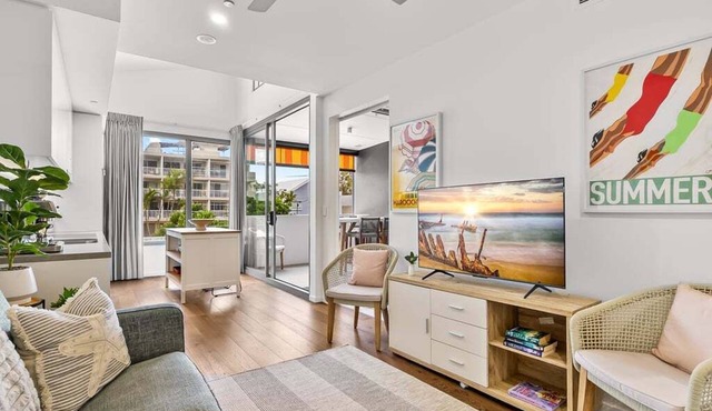 Executive 1 Bed Beachside Getaway - 2nd Floor