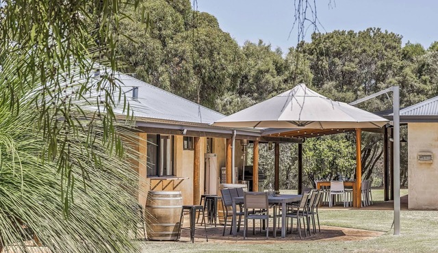 FABULOUS RURAL ESCAPE SET ON A PEACEFUL LANDSCAPE OF NATURAL BUSHLAND in Yallingup