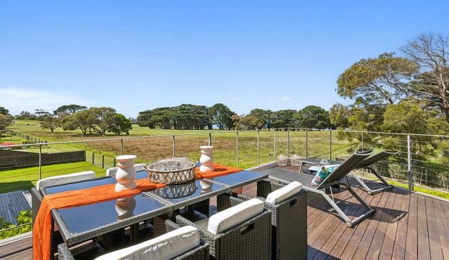 Fairway View Coastal Escape in FLINDERS