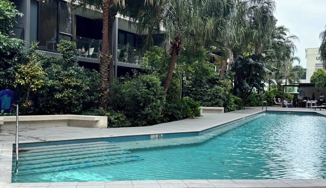 Family Business Oasis with Pool Free Car Park near Brisbane CBDn in Brisbane