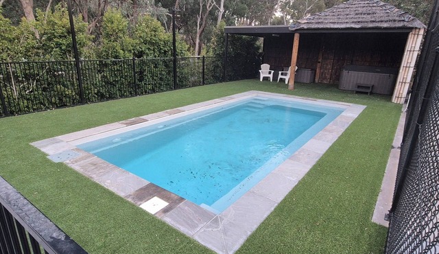 Family Luxury Country Retreat Pool & Spa – Lodge 2