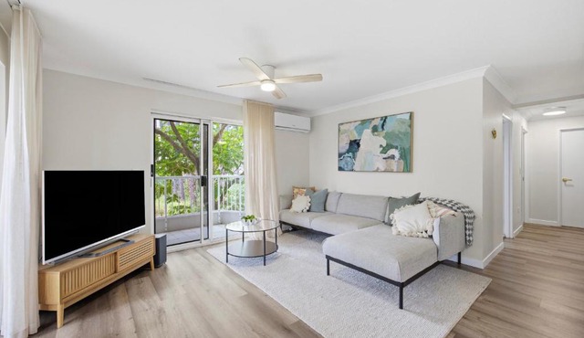 Family Retreat - Pool, Tennis & Beach