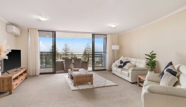 Flightdeck 504 - Stunning 3- bedroom holiday unit in Port Macquarie