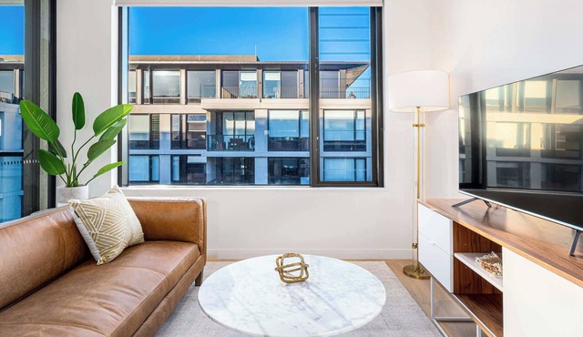 Flo's Stable 2 Brand new in Randwick