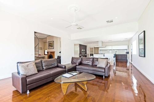 Francis Retreat- Echuca Holiday Homes in Echuca