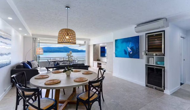 Frangipani 102 beachfront apartment in Whitsundays