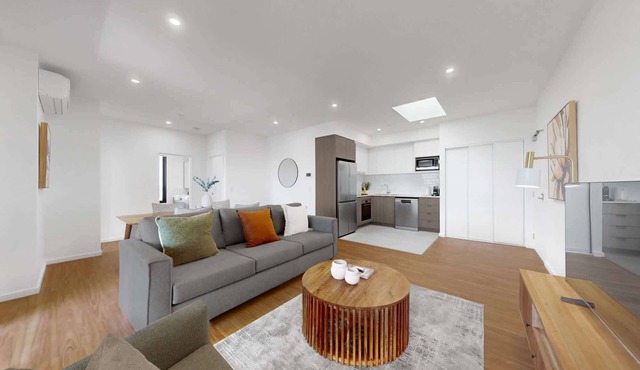 Freshly Built 2 Bed Apartment in Central Location