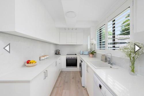 Freshwater Coastal Retreat 3BR Apartment