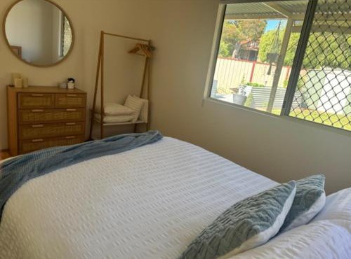 G & R Beach Cottage in Warnbro