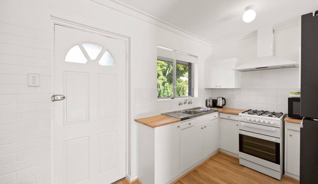 Georgie’s Simple Base – Mosman Park