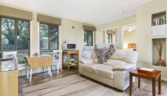 Gisborne Peak Winery Cottages in Gisborne