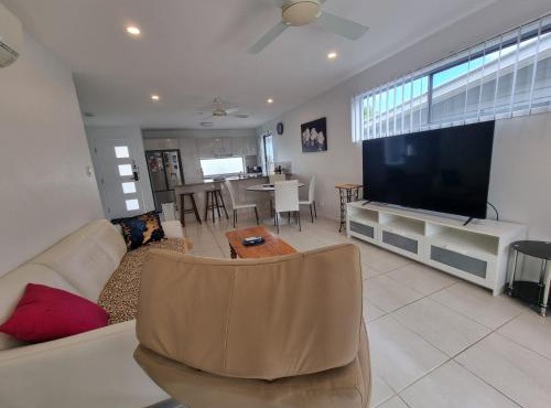 Glass House Mountains Retreat - Villa 2