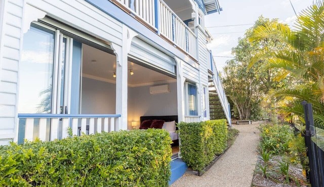 Great Value Studio | Pool & Great Location &Train in Sherwood