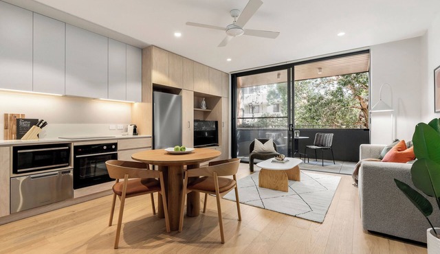 Hall St Apartments by Urban Rest