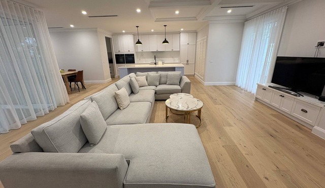 Hampton Haven -Brand New 5 Bedroom Home. in McCrae