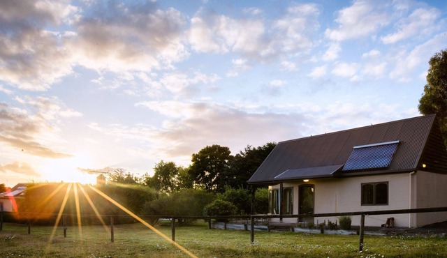 Herons Rise Vineyard Accommodation-The Studio in Kettering
